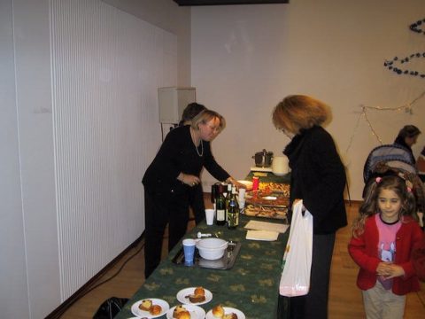 joulumyyjaeiset-2001 20101117 2094073947