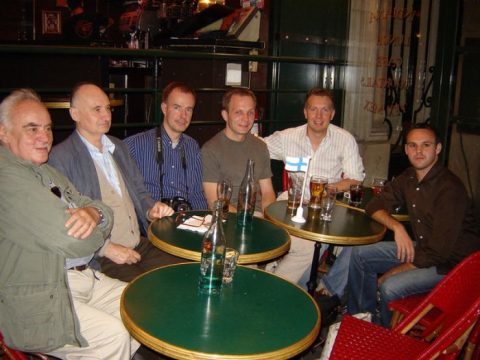 happy-hours-200509 20101117 1242765968