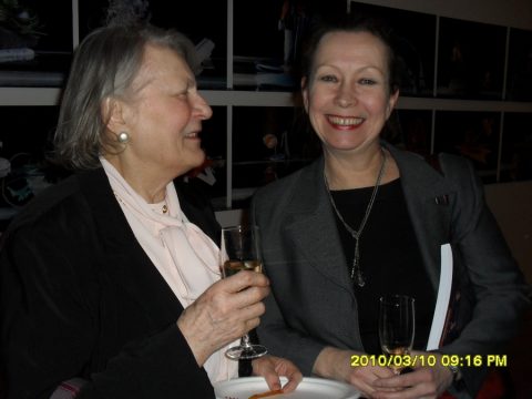 naistenpaeivaen-tapahtuma-2010 20101117 1806320215