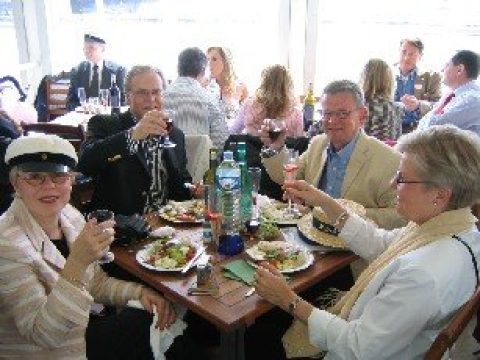 vappujuhla-2004 20101117 1150229908